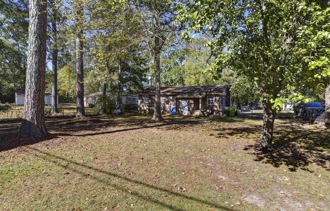 Building Photo - 1961 Haviland Cir