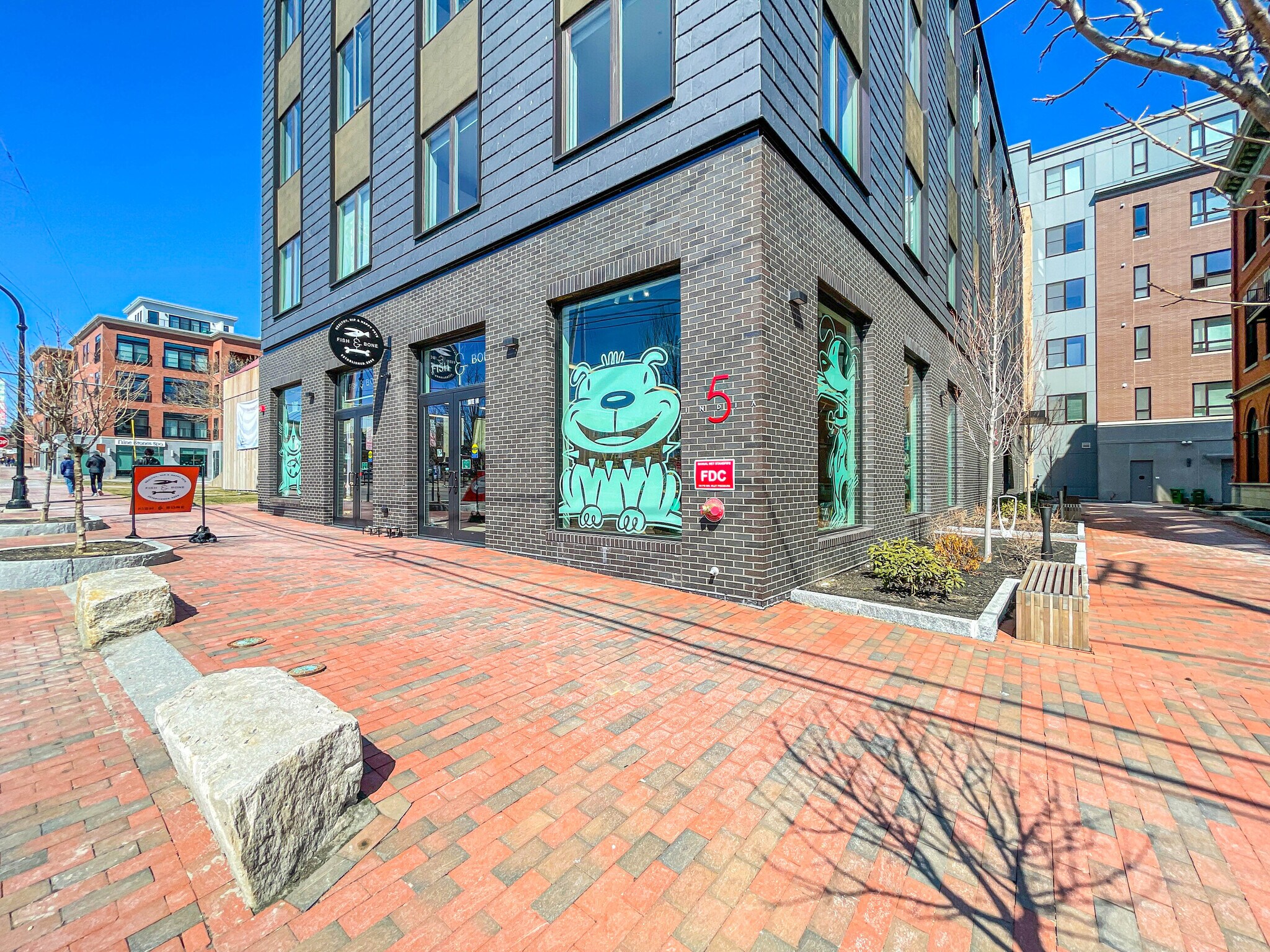 Building Photo - 5 India St