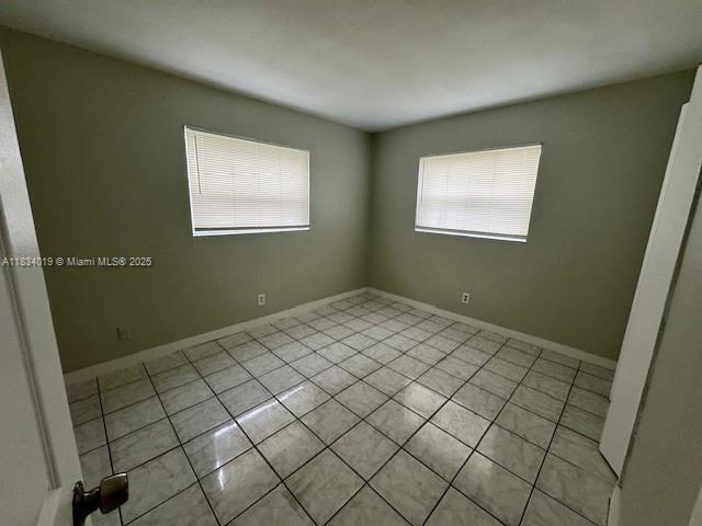 Building Photo - 5208 NW 18th Ct