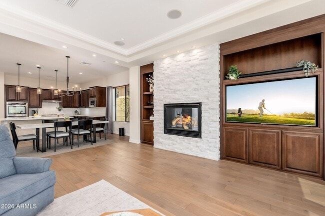 Building Photo - 9705 E Mountain Peak Dr