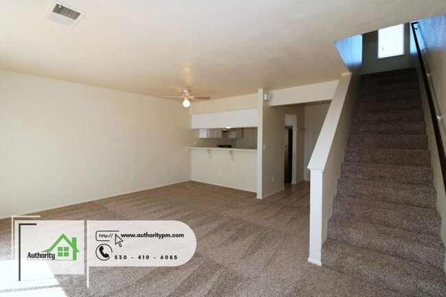 Building Photo - 5385 Vly Rdg Dr