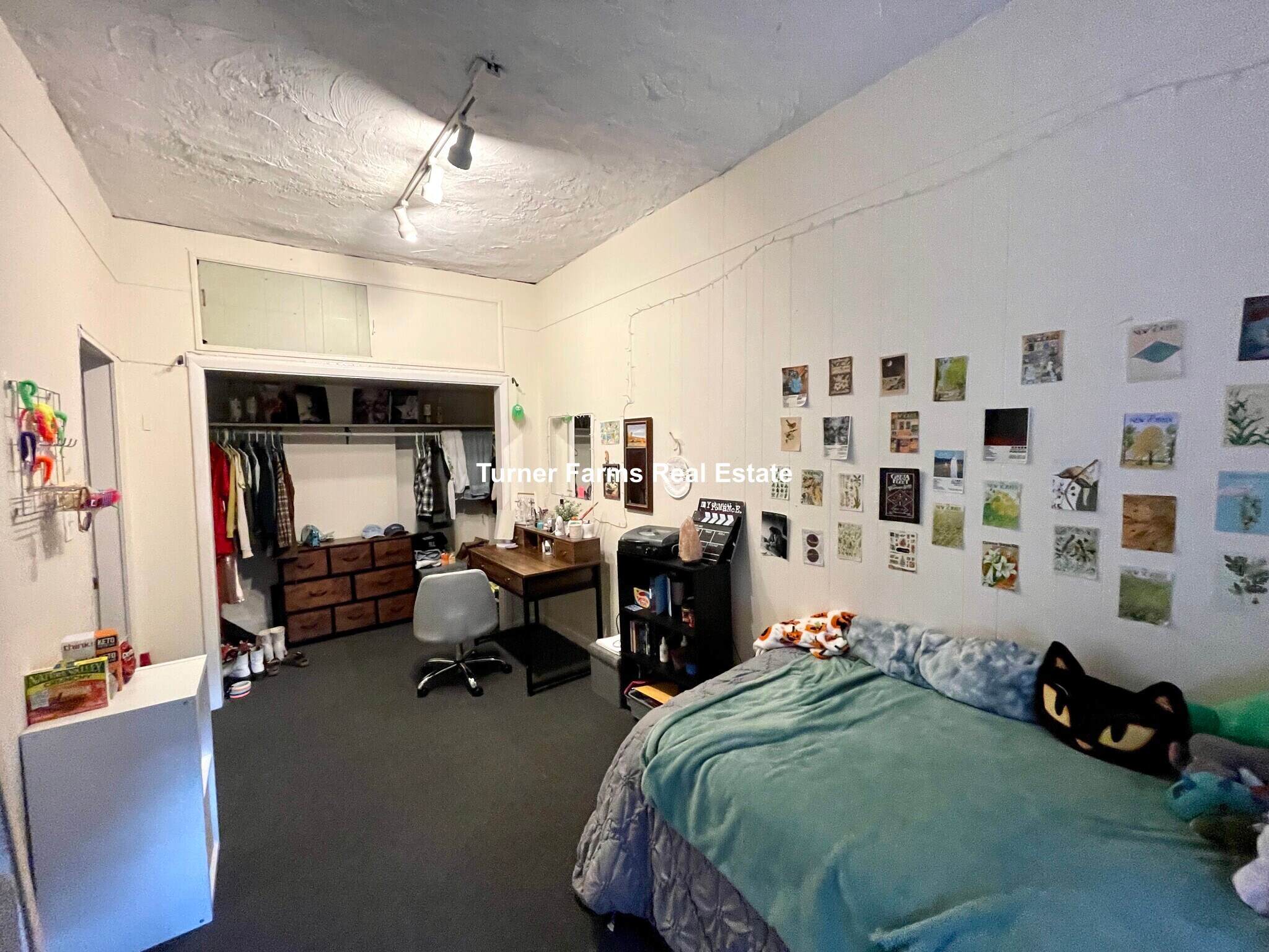 Building Photo - 15 Aberdeen St