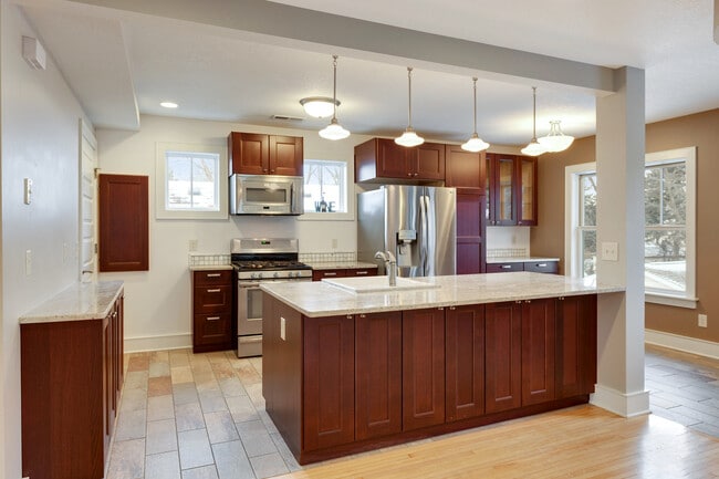 Building Photo - 1397 Englewood Ave