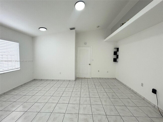 Building Photo - 7071 W 33rd Ln