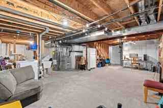 Building Photo - 2507 Ravenwood Ln
