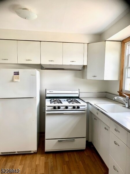 Building Photo - 172 W 3rd St