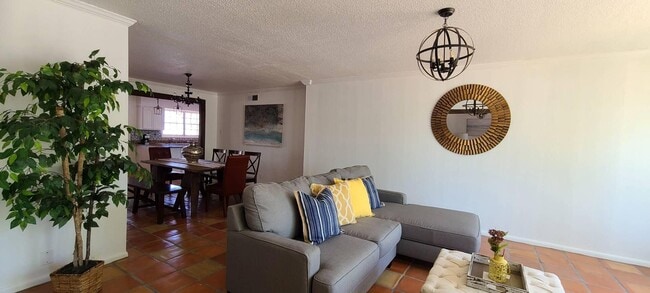 Building Photo - 253 Northwind Dr