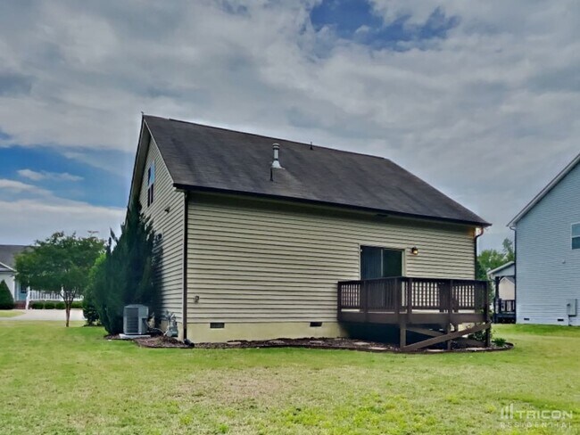 Building Photo - 162 Carissa Dr