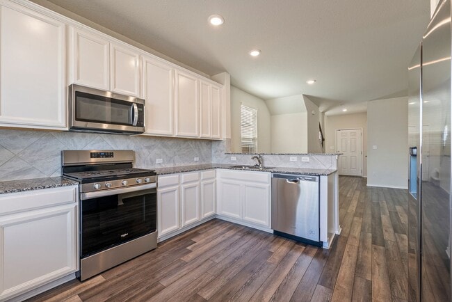 Building Photo - Beautiful 3 bedroom, 2.5  bathroom home in Liberty Hill!!!