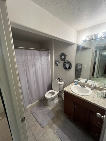 Building Photo - 638 Koins Way