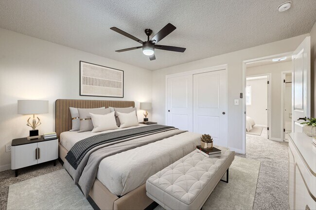 Building Photo - Breathtaking Renovation! Oversized 2 Bed 1...