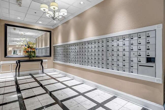 Building Photo - 311 W Ashley St