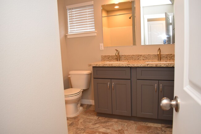 Building Photo - 4 Bedroom 2.5  Bath Home Built in 2018 in ...