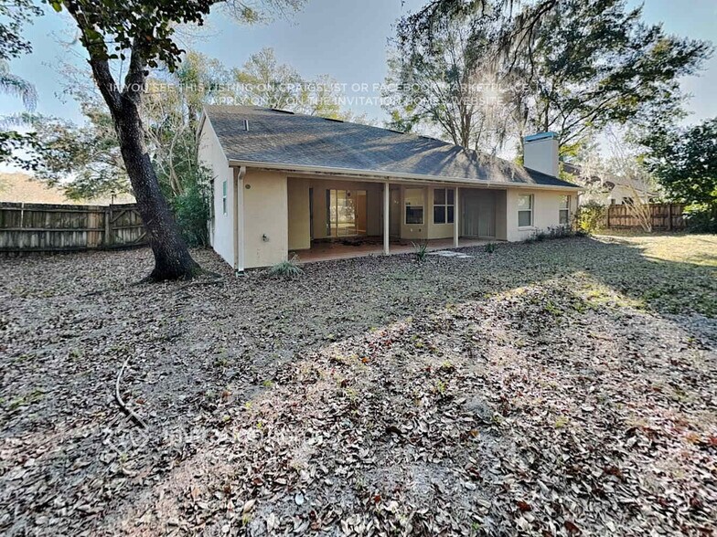 Building Photo - 1688 Sweetwater W Cir