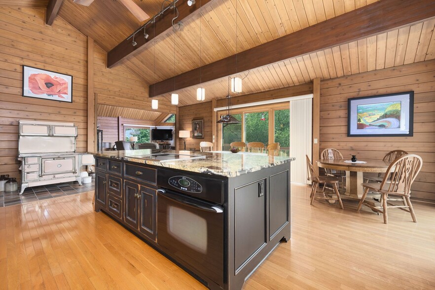 Building Photo - 61180 48th Ave