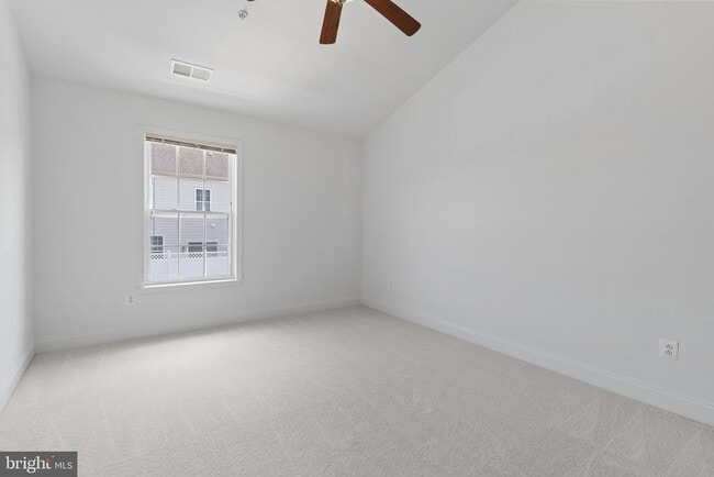 Building Photo - 8852 Purple Iris Ln