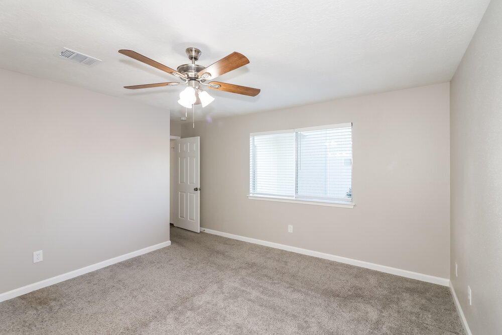 Building Photo - 16751 Dew Drop Ln