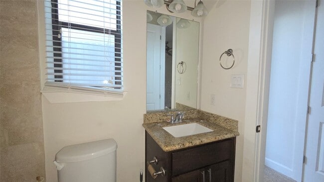 Building Photo - 103 Adam Ln