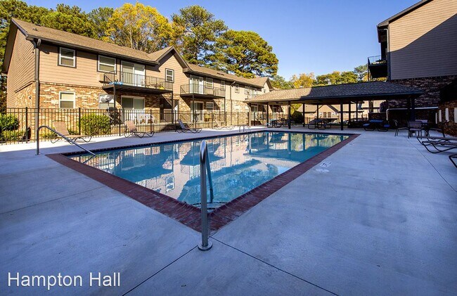 Primary Photo - 2213 Briarcliff Rd NE