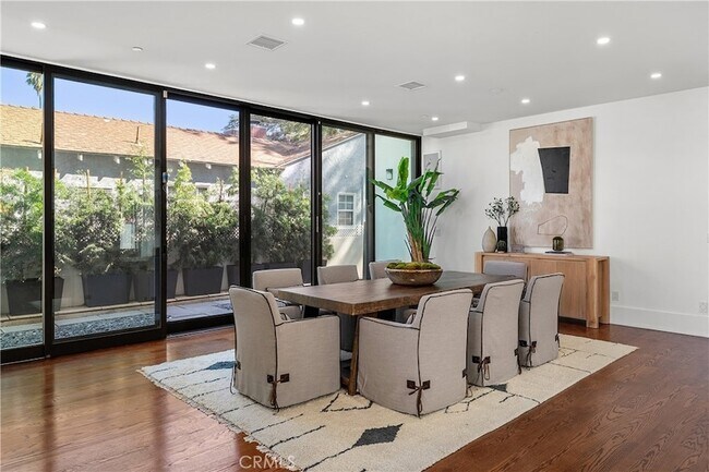 Building Photo - 14519 Greenleaf St