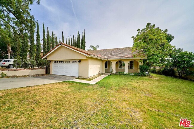 Building Photo - 2660 Conata St