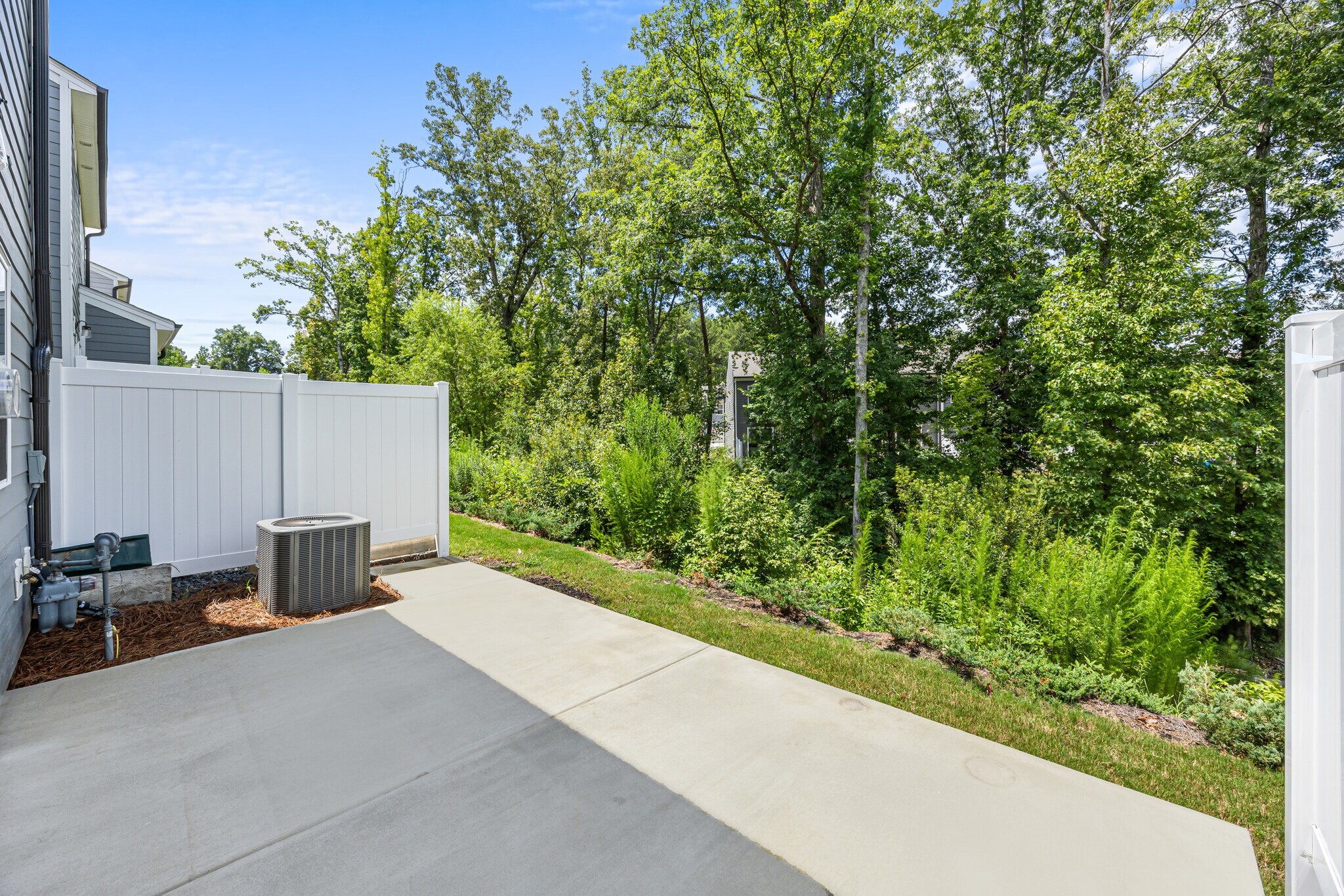 Building Photo - 529 Madison Falls Ct
