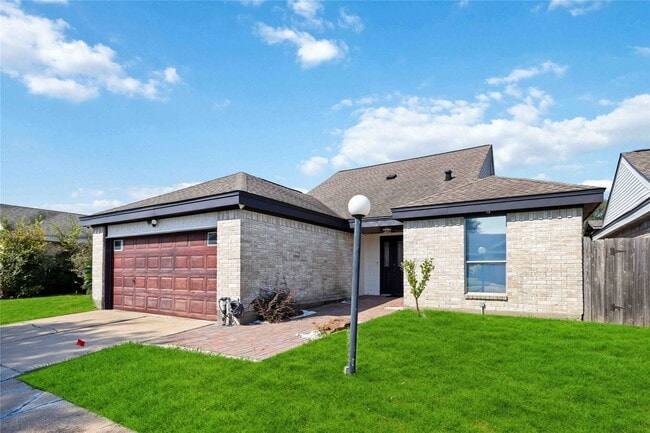 Building Photo - 6210 Gladewell Dr