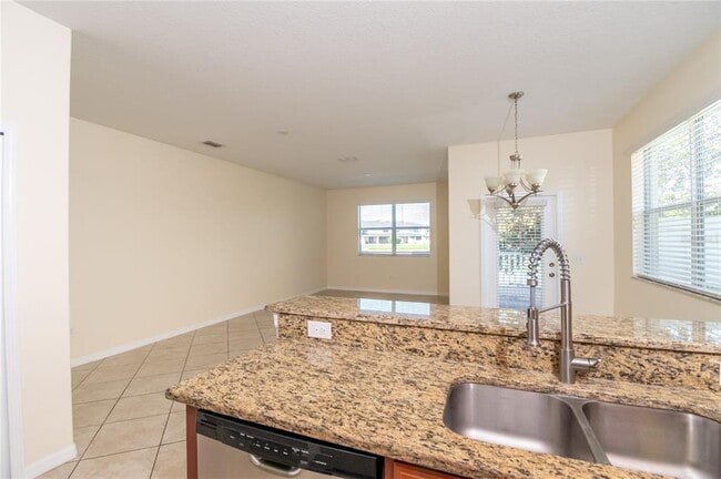 Building Photo - 12009 Greengate Dr