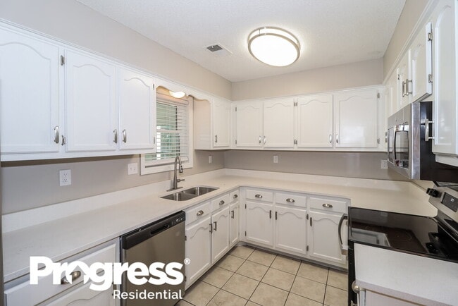 Building Photo - 1065 Fox Trace Cove