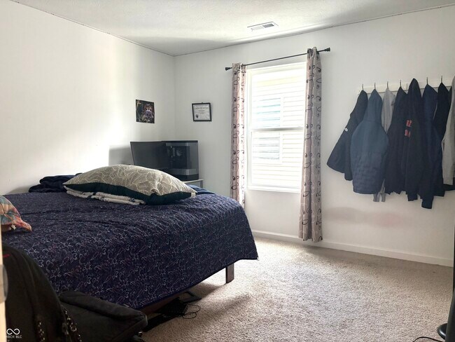 Building Photo - 6120 Medina Spirit Dr