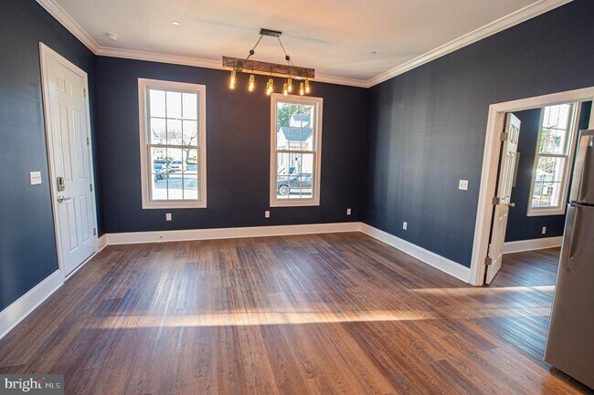 Building Photo - 106 Colonial Ct