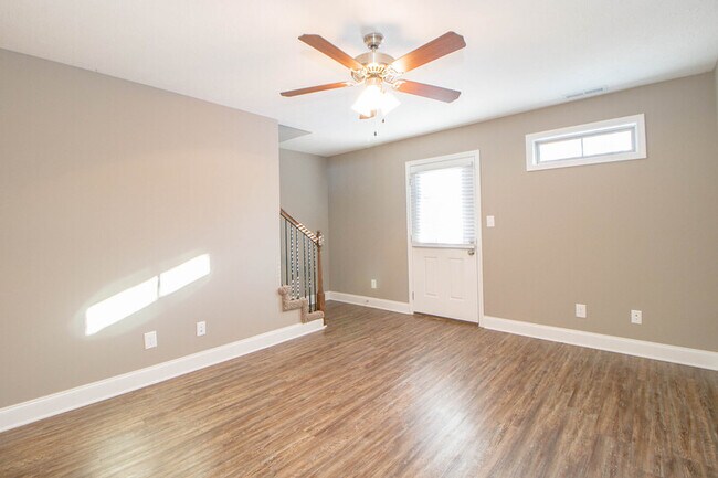 Building Photo - 325-C Landrum Place