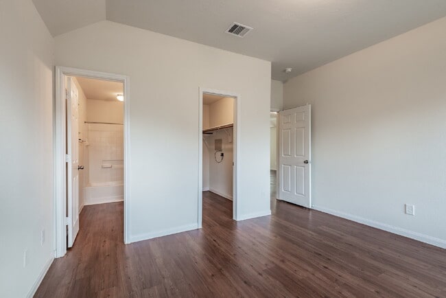 Building Photo - 14942 Hidalgo Valley Ln