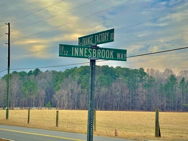 Building Photo - Updated 3BR Ranch | Large Lot, Deck & Modern Finishes – Minutes to Durham