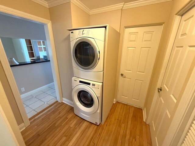 Hallway to Bath w/ Laundry - 625 30th St