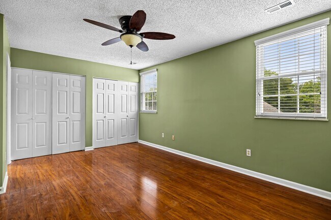 Building Photo - 8807 Ryegate Dr