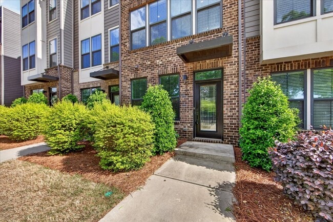 Building Photo - 530 Billingsley Rd