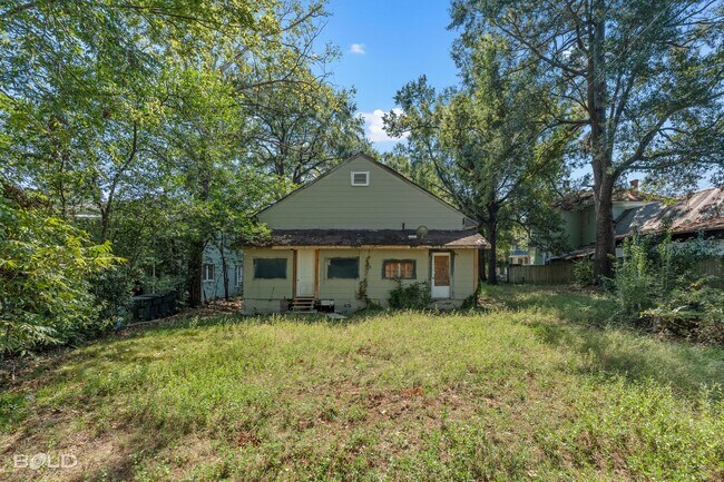 Building Photo - 546 Dalzell St