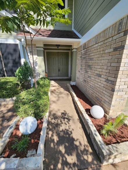 Building Photo - 12337 Yarmont Way