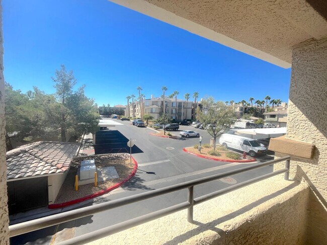 Building Photo - FULLY FURNISHED * 1BED/1BATH CONDO WITH 1 CAR GARAGE IN SOUTHWEST LAS VEGAS