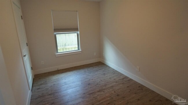 Building Photo - 138 Cottage View Dr