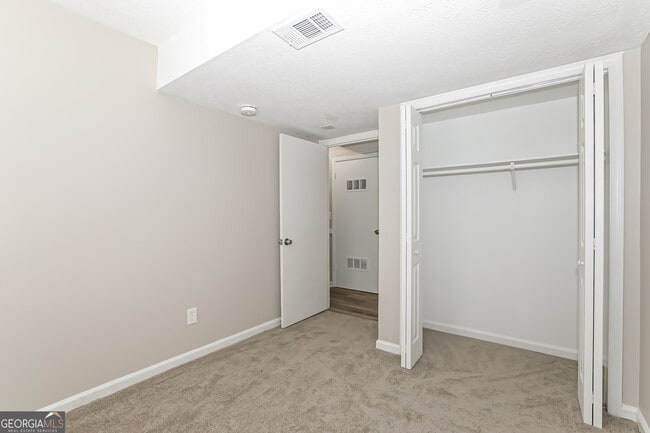 Building Photo - 2159 Pintail Dr