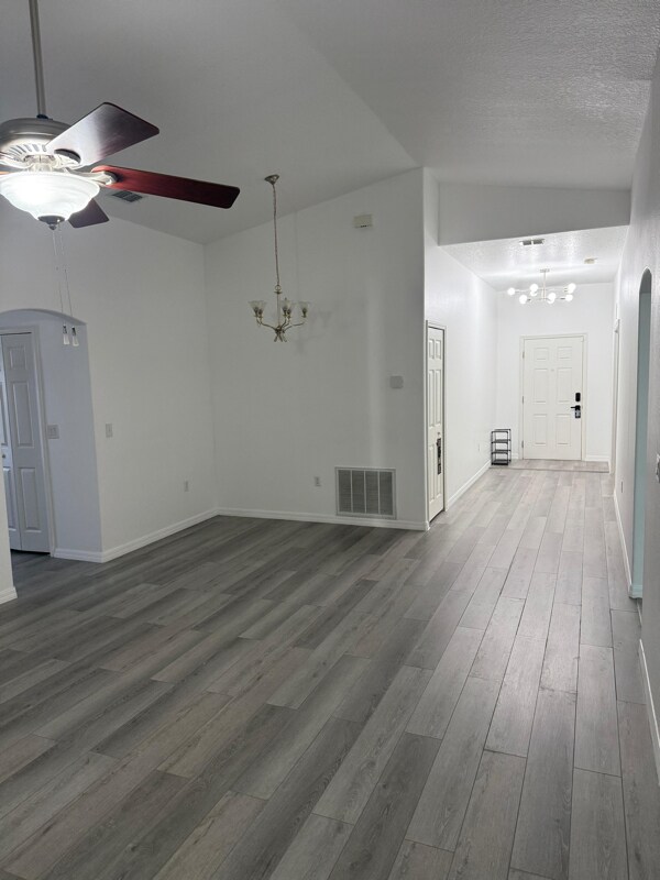 Building Photo - 510 Heather Hill Blvd