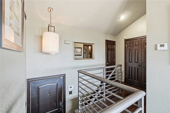Building Photo - 14807 Dutchmans Dr