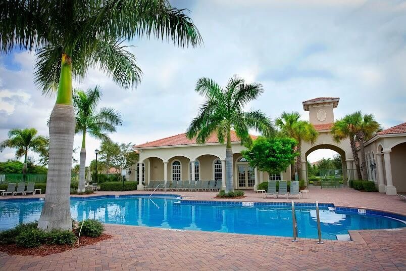 Building Photo - 6769 Heritage Grande