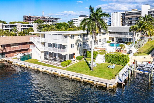 Building Photo - 1166 Hillsboro Mile