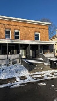 Building Photo - 303 Phillips St