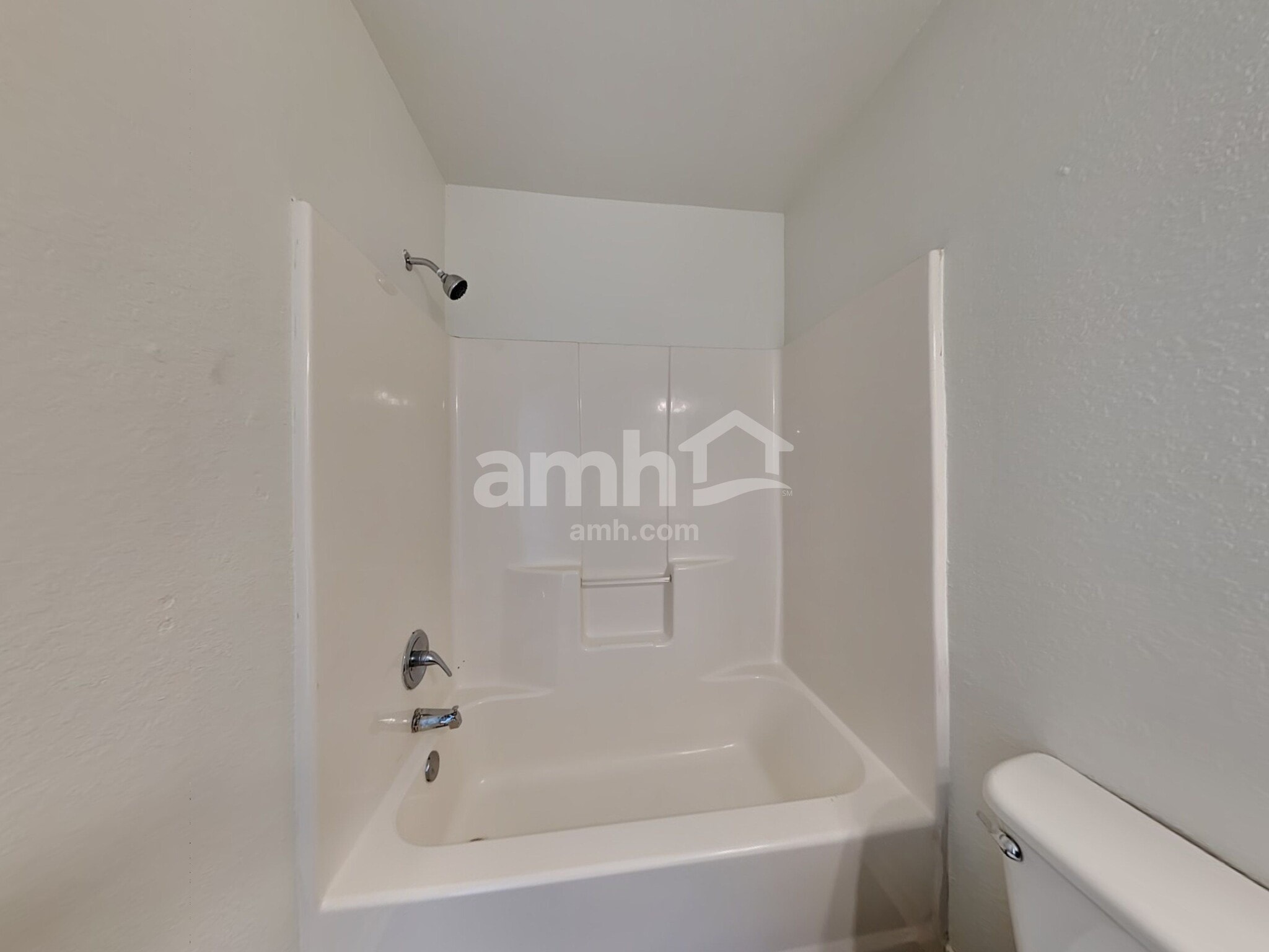 Building Photo - 129 N Point Dr