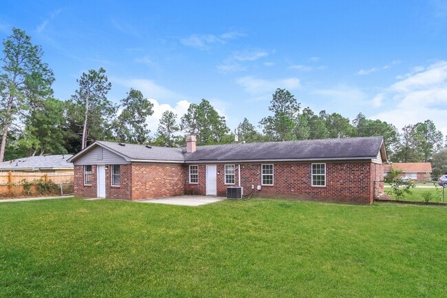 Building Photo - 2227 Cassell St