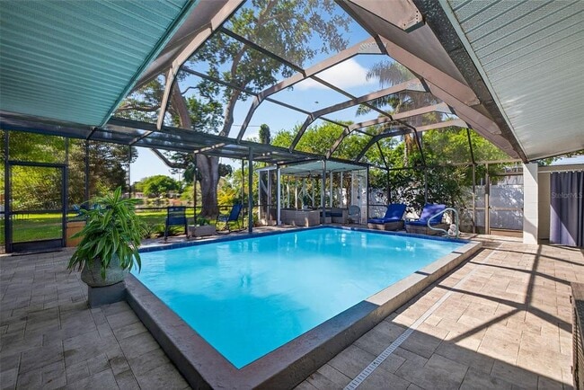 Building Photo - 1760 75th Ave N